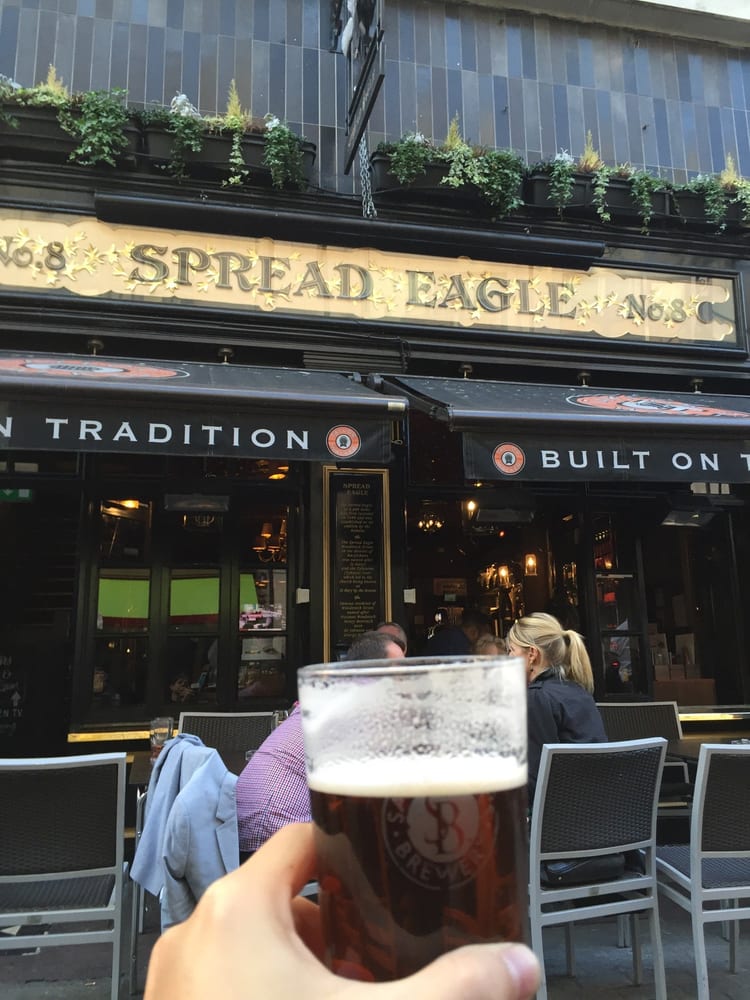 Une photo de Spread Eagle