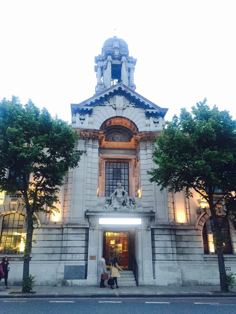 A photo of Town Hall Hotel