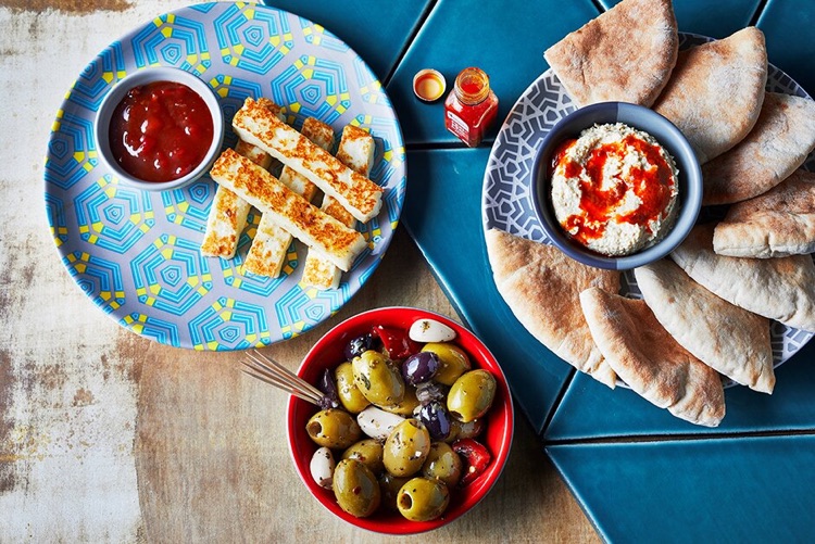 A photo of Nando's