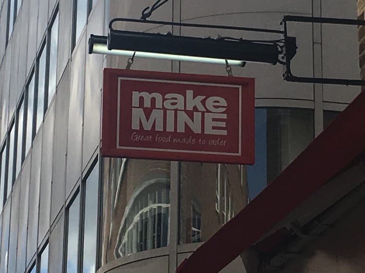Une photo de Make Mine