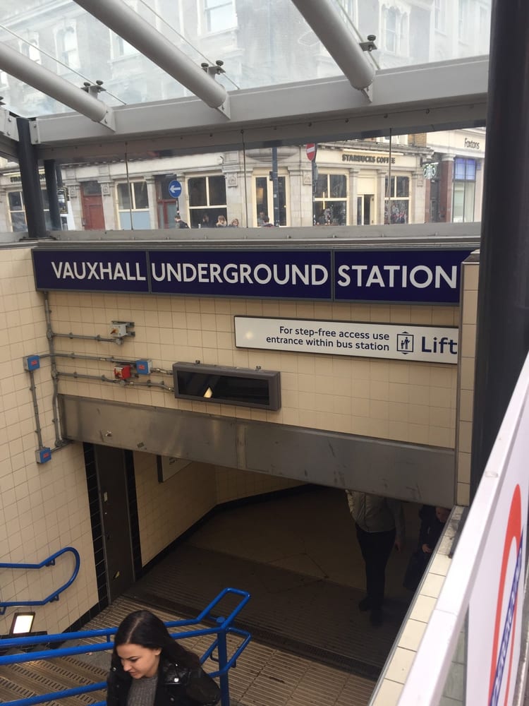 Фото: Vauxhall Station