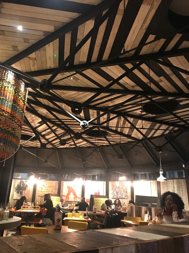 A photo of Nando's