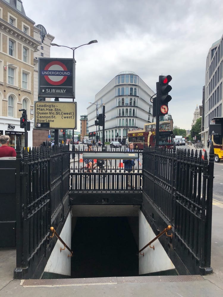 A photo of Mansion House Station