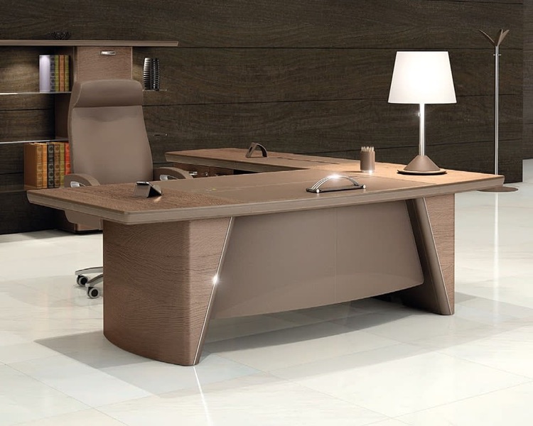 ISIXTY LARGE EXECUTIVE OFFICE DESKS