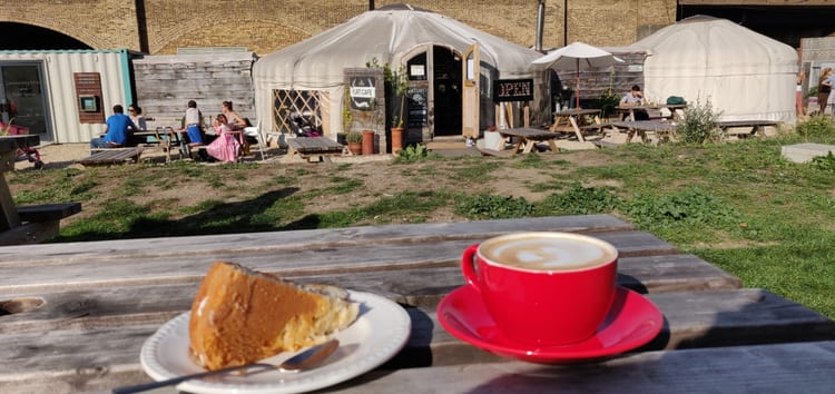 Фото: The Yurt Cafe
