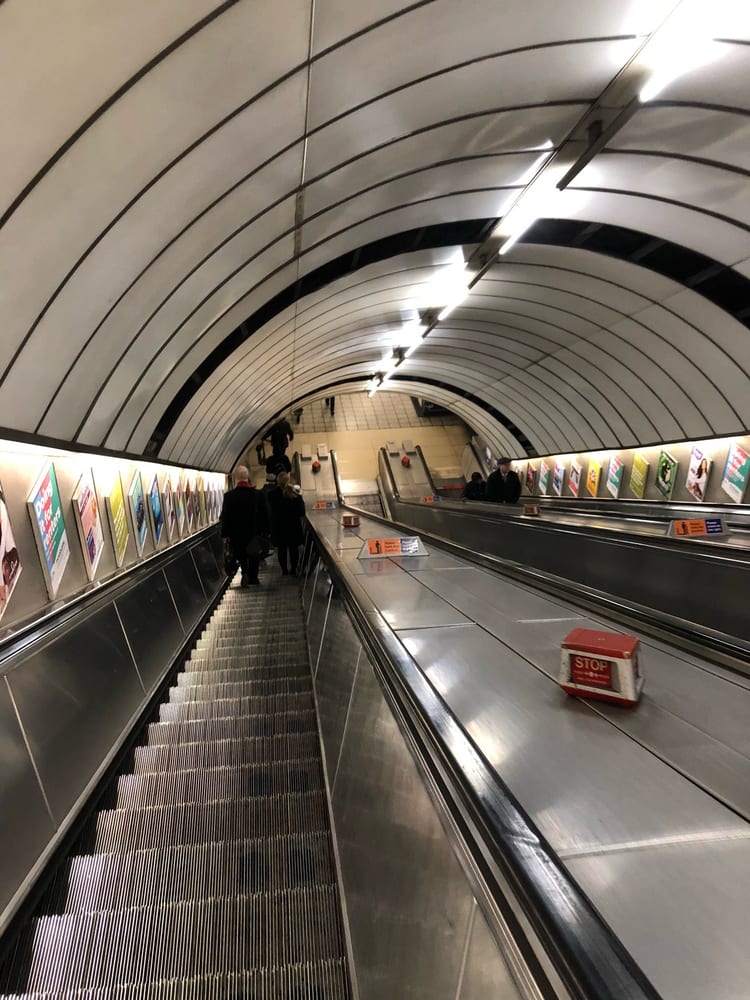 A photo of Vauxhall Station