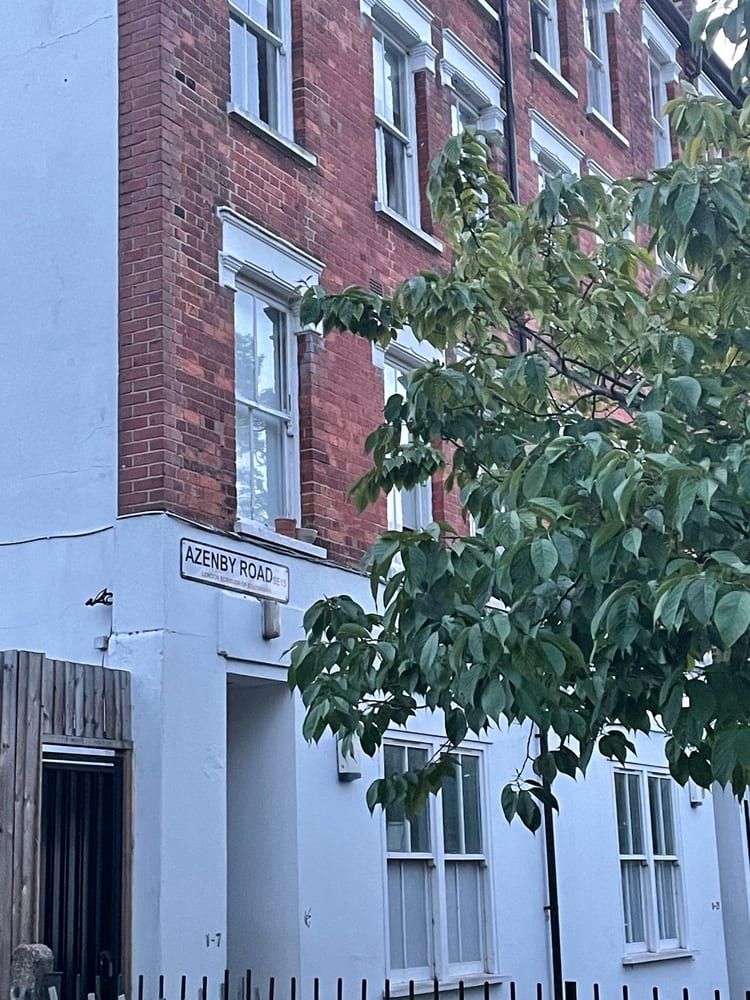 A photo of Warwick Gardens