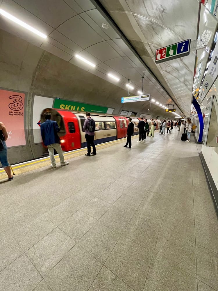 A photo of Bank Station