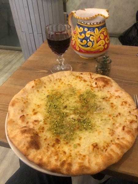 Une photo de Pane Cunzato