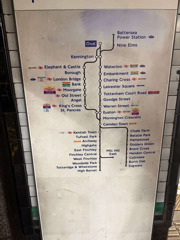Zdjęcie: Oval Station
