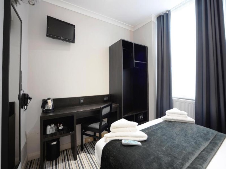 A photo of Airways Hotel Victoria