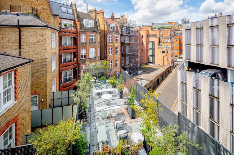 A photo of No. 30 Knightsbridge