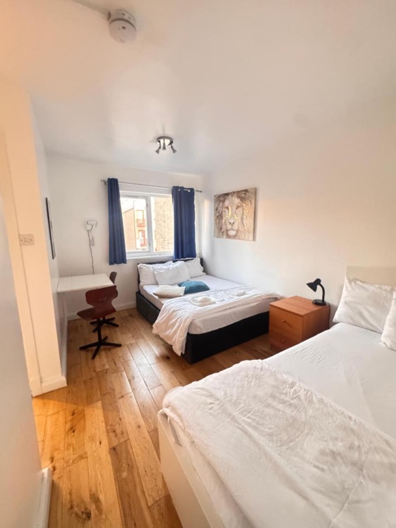 A photo of 33 Bywater