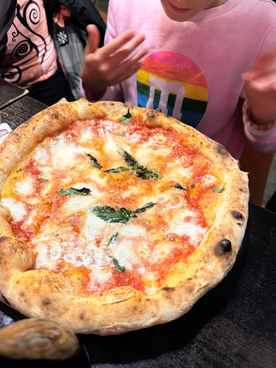 A photo of 081 Pizzeria