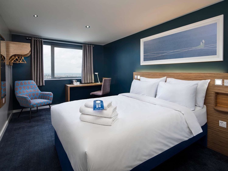 A photo of Travelodge London Bank