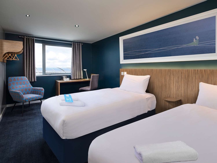 A photo of Travelodge London Bank