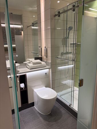 A photo of hub by Premier Inn London City Bank hotel