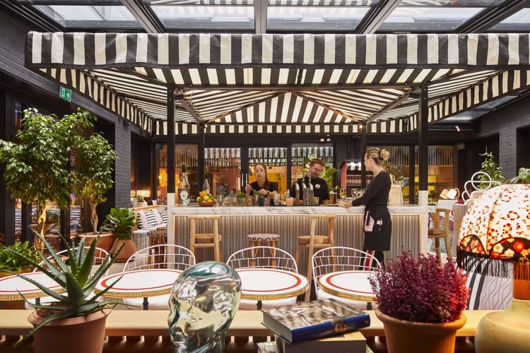 Mama Shelter Garden Bar