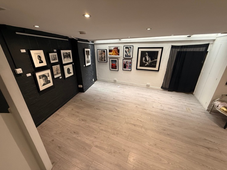 A photo of Iconic Images Gallery