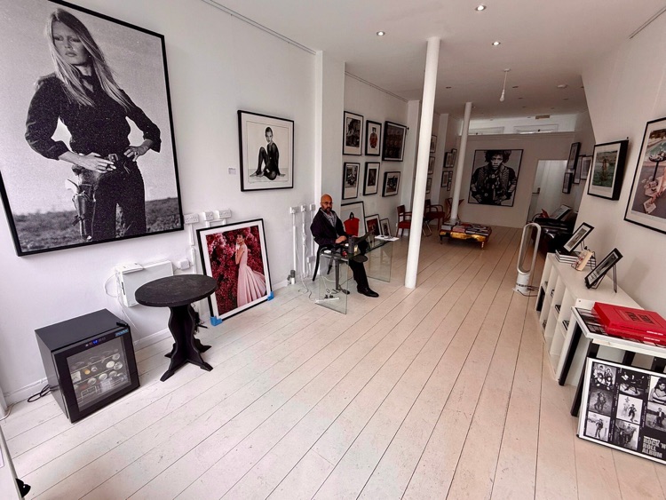 A photo of Iconic Images Gallery