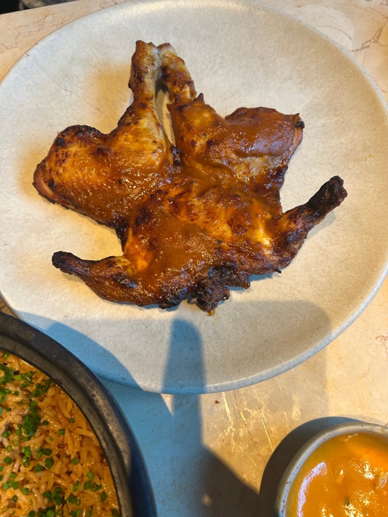 Una foto de Akara
