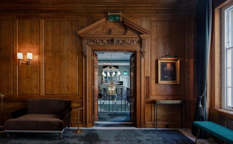 A photo of No. 30 Knightsbridge