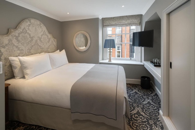 A photo of No. 30 Knightsbridge