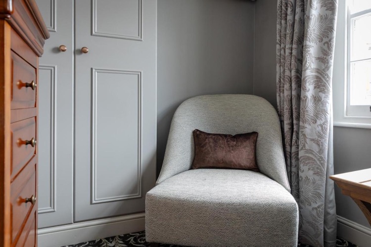 A photo of No. 30 Knightsbridge