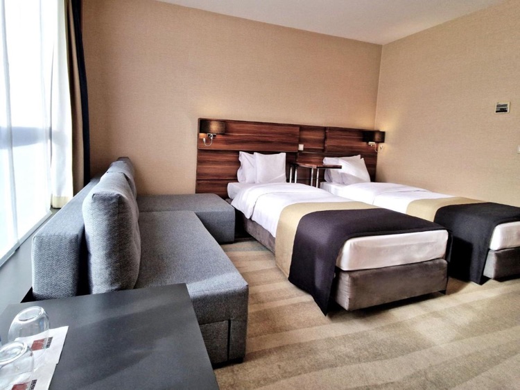 A photo of Warsaw Plaza Hotel