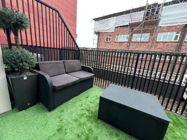 A photo of Aldgate Apartments FT5
