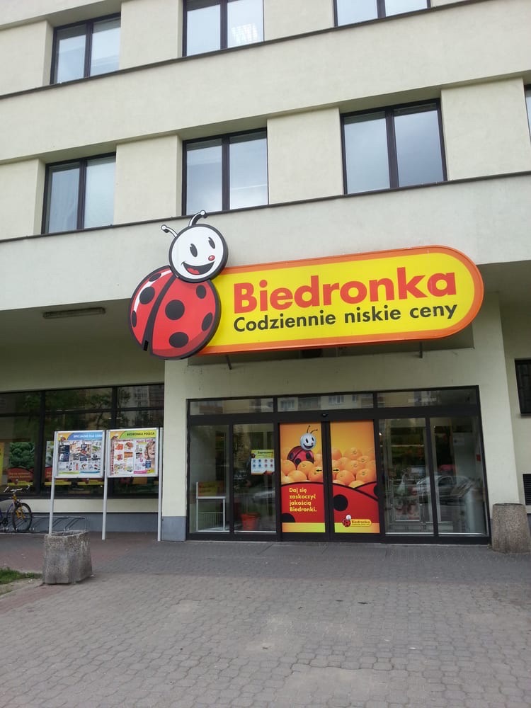 Z zewnątrz