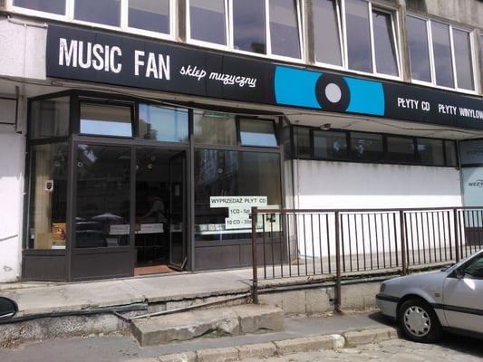 A photo of Music Fan