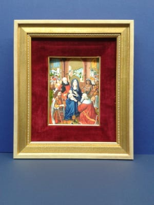 Classical plaque, gold frame with velvet mount, inner and outer gold slips.