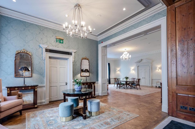 A photo of No. 30 Knightsbridge