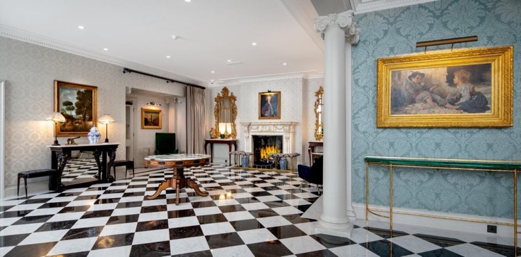 A photo of No. 30 Knightsbridge