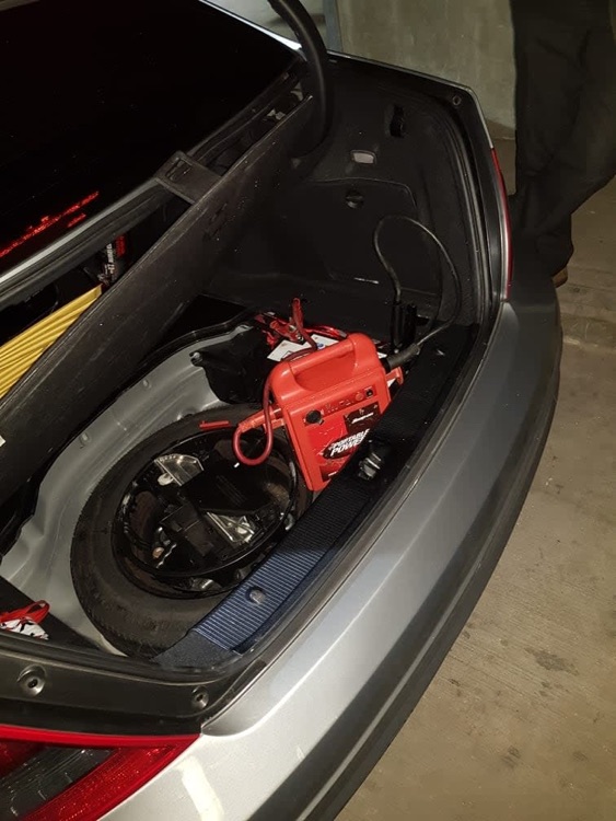 Mercedes c200 jumpstart