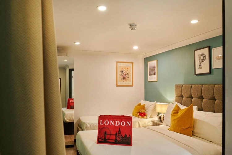 A photo of Huttons Hotel, Victoria London