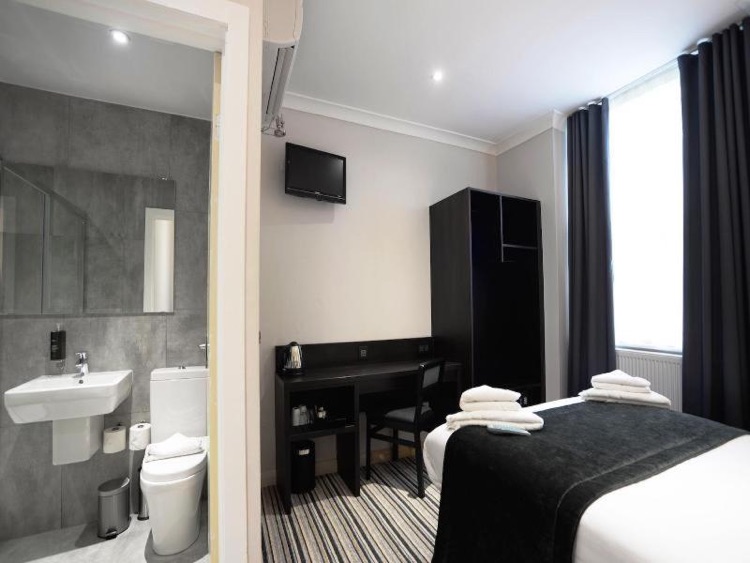 A photo of Airways Hotel Victoria