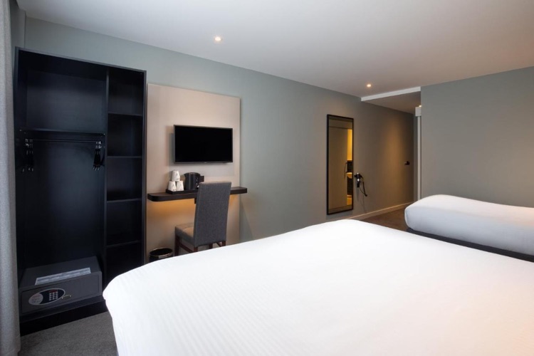 A photo of City Sleeper at Royal National Hotel