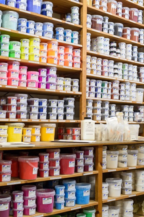 Dry Pigments for artists supplied by Kremer, shipping available and in store purchase