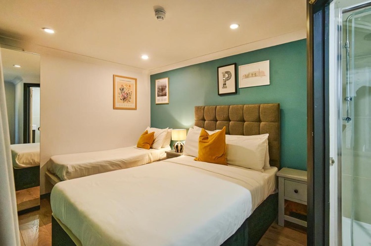 A photo of Huttons Hotel, Victoria London