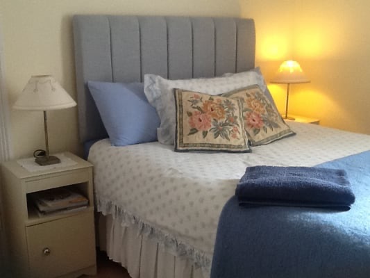 DOUBLE ROOM
