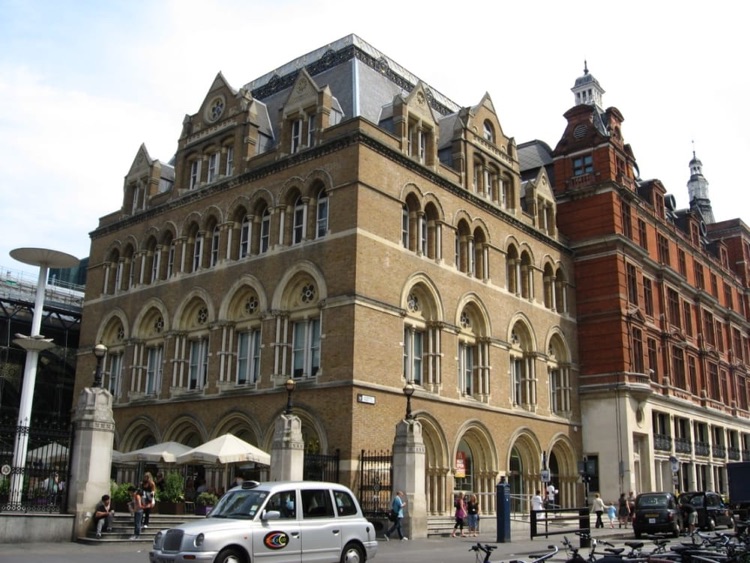 A photo of Liverpool Street Underground Station