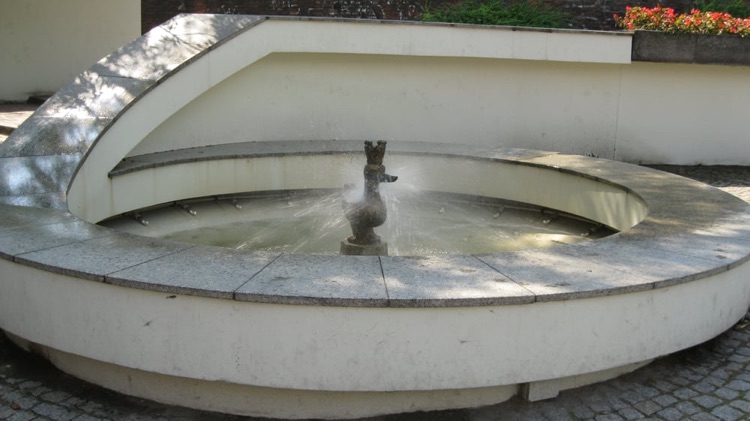 A photo of Golden Duck of Warsaw fountain