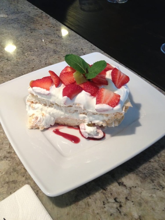 Tort bezowy